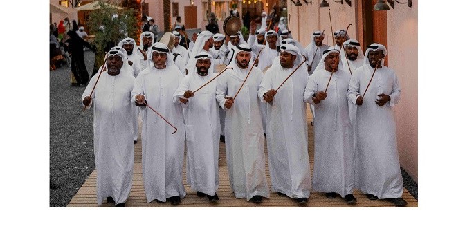 قرية ليوا تعلن عن عروض غنائيّة وتجارب ترفيهيّة لا تُنسى على المسرح خلال عطلة نهاية الأسبوع القادم