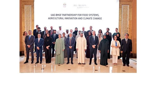 Her Excellency Mariam Almheiri welcomes Bill Gates to the UAE