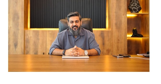 From the Streets of Pindi to the Pinnacle of Dubai:Meet Umer Shauket ‘The Vision Closer’