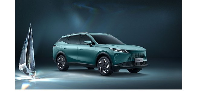 أومودا سي ٧ ترتقي بمعايير التصميم والابتكار في سوق المركبات الرياضية متعدّدة الاستخدام في دولة الإمارات