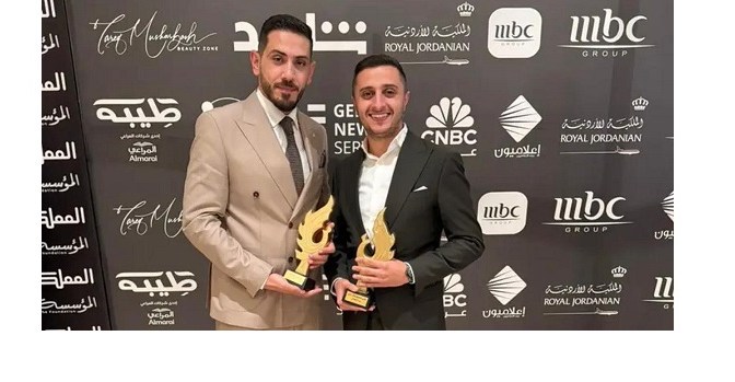 أحمد عنيزان يُتوج بجائزة أفضل صانع محتوى اقتصادي في قمة آيكون للإعلام